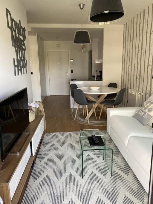 Precioso Apartamento Con Terraza Y Piscina En Portonovo-Sanxenxo Zewnętrze zdjęcie