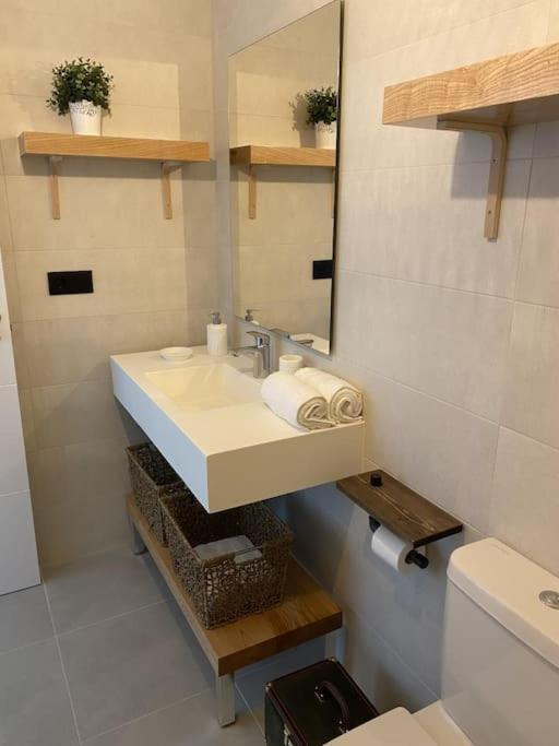 Precioso Apartamento Con Terraza Y Piscina En Portonovo-Sanxenxo Zewnętrze zdjęcie